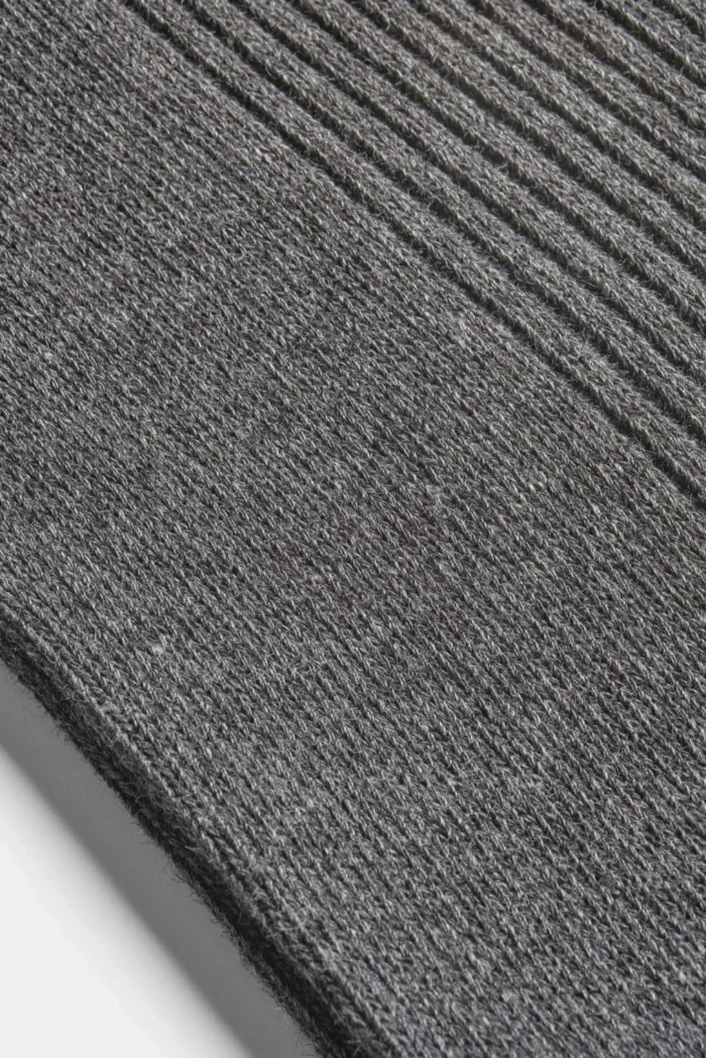 ALPHA RIBBED MID SOCKS